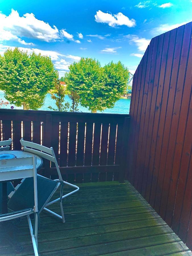 Le Petit Roche Hotell Serrières-en-Chautagne Eksteriør bilde